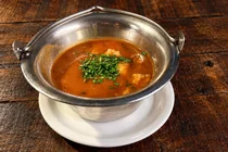 Zupa rybna pikantna